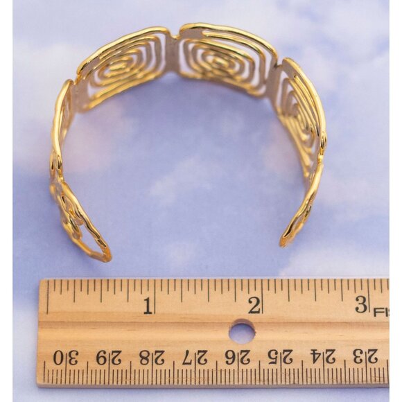 Vintage Boho & hippie Gold Tone Wire Wrapped Cuff Bracelet 7 Inches - S21 - Picture 3 of 3